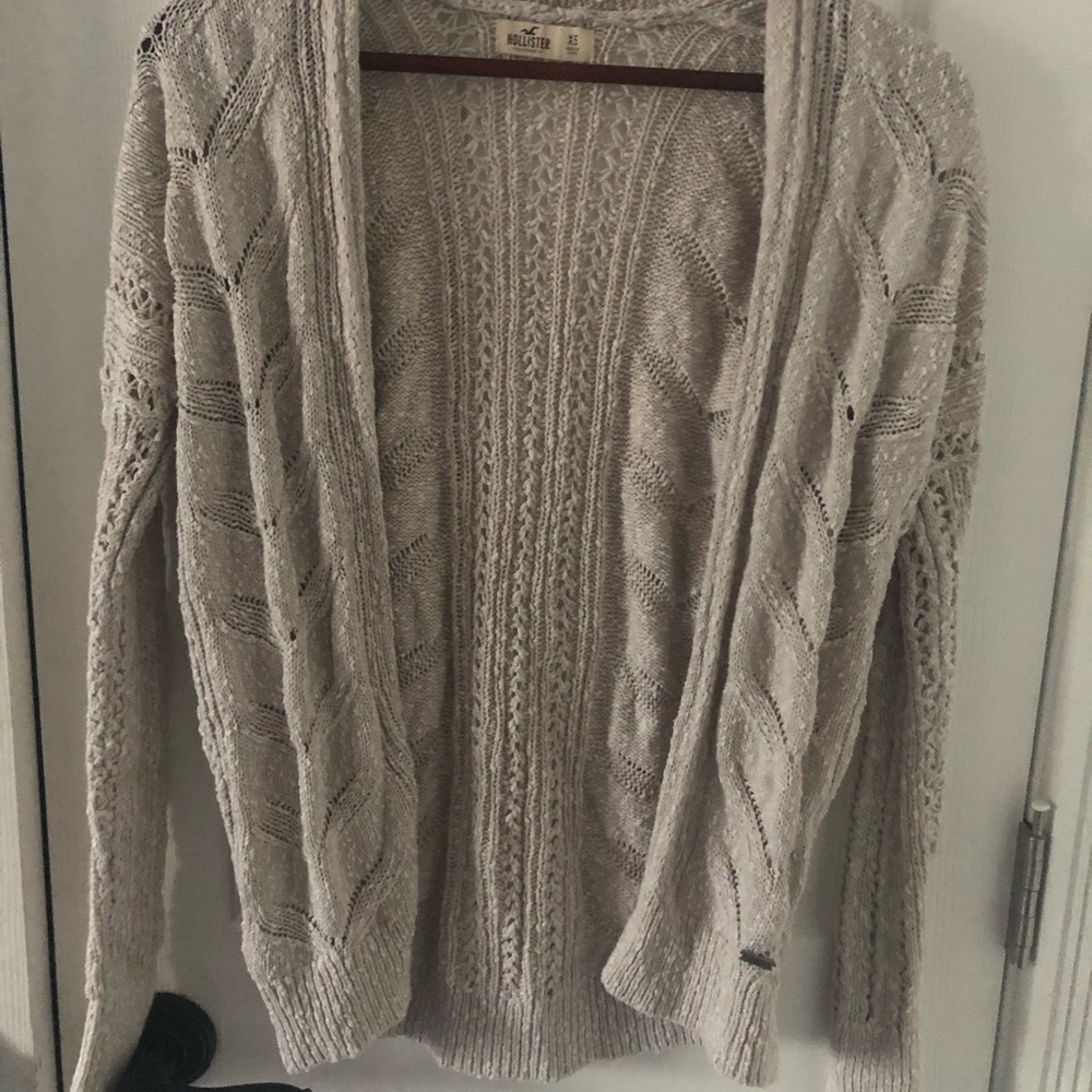 Hollister cardigan XS
